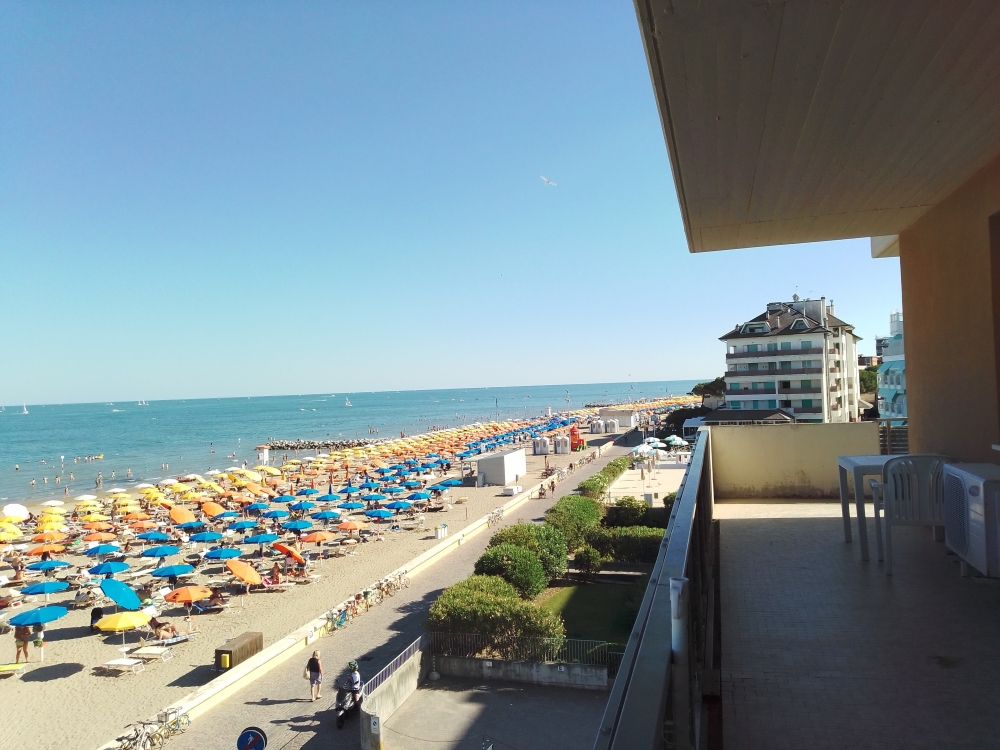 8. Gli appartamenti sono vicini alla spiaggia - agenzia ATLANTIDE 