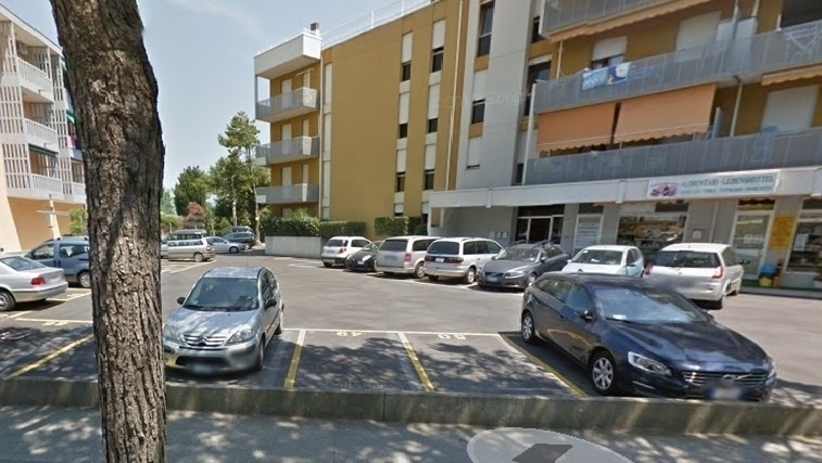 WOHNUNGEN MIT PRIVATEN NUMERIERTEN PARKPLATZ - agentur ATLANTIDE