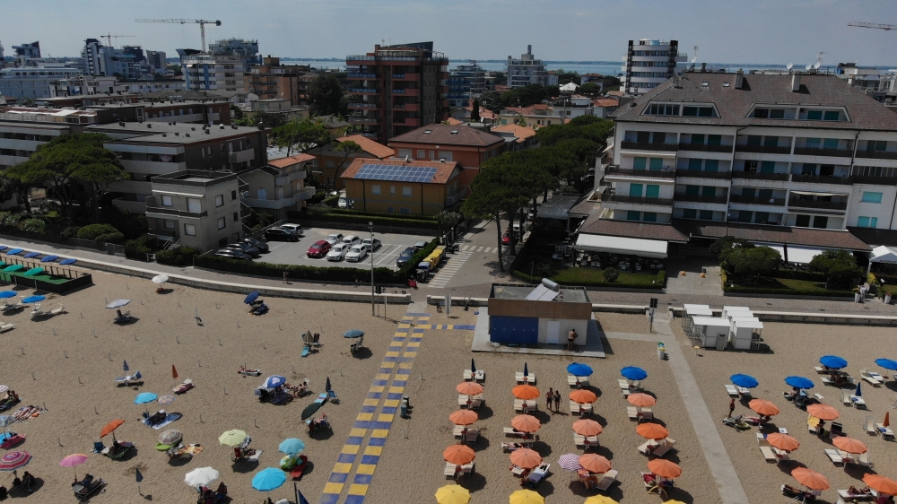 WIR HABEN WOHNUNG VORNE FREIE STRAND - agentur ATLANTIDE 